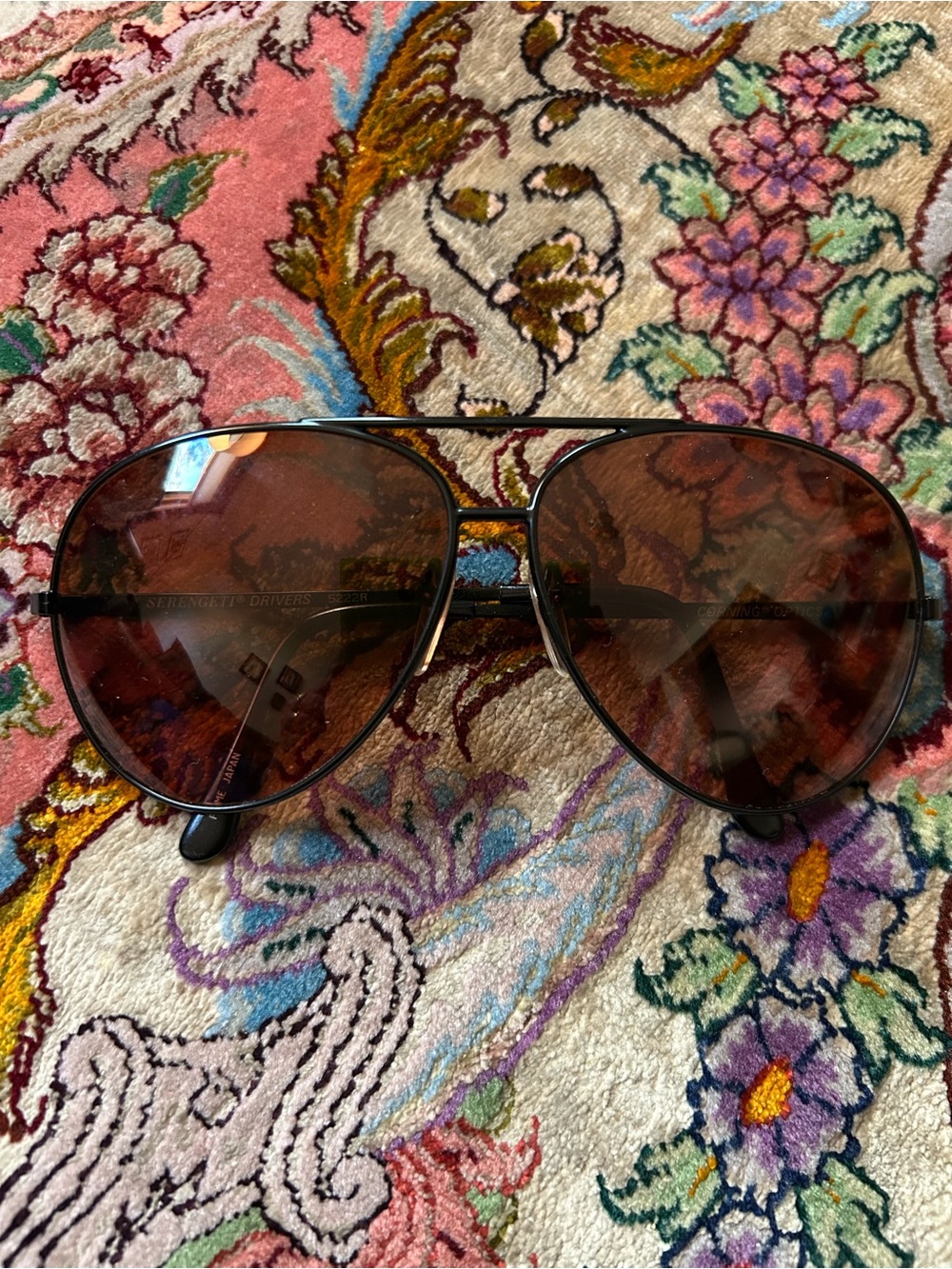 Serengeti Driver 5222R Aviators with Rose Crystal Colored Lens